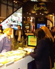Fitur_stand HTZ_01