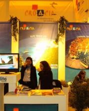 Fitur_stand HTZ_04