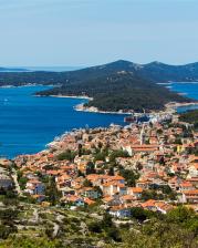 Pogled na Mali Lošinj i Osorčicu