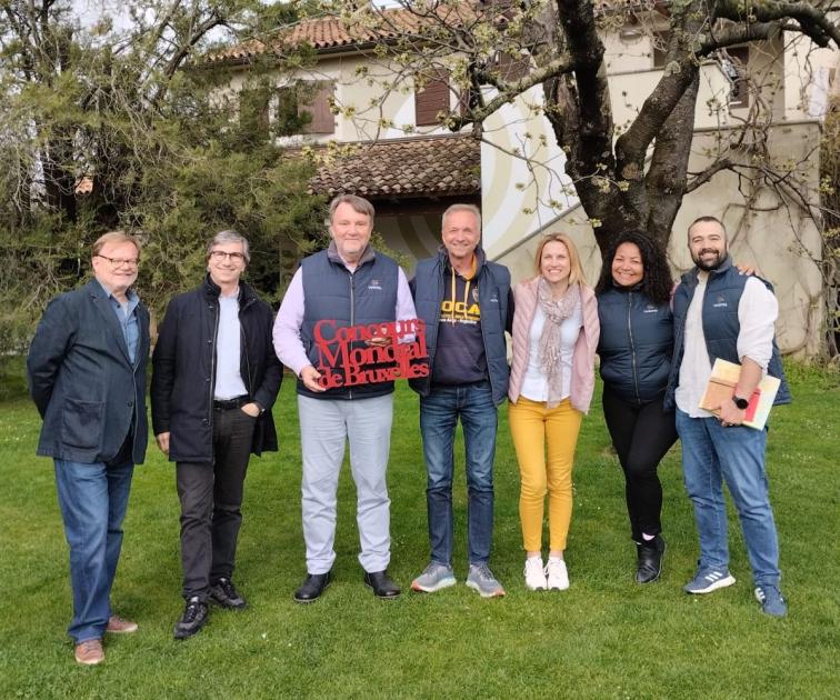 Vinistra Vinski ambasadori