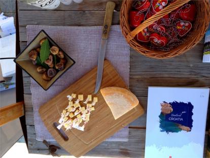 hrvatska gastro ponuda u ceskom gradu Telcu