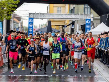 TZ Osijek I ovog proljeća, Osijek se budi s kulturnim, zabavnim i sportskim manifestacijama koje obilježavanju travanj. Uskrs u Osijeku donosi jedinstveni spoj tradicije i suvremenog slavlja, pretvarajući grad u mjesto gdje se kulture susreću i proslavljaju najveći kršćanski blagdan zajedno.